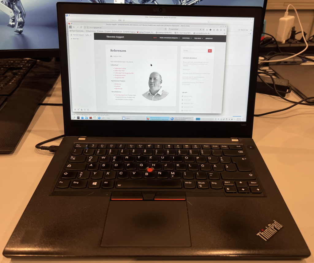 Bild vom Lenovo T480 mit FreeBSD und KDE